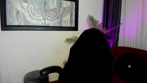 Snapshot of charlote_horny chatting on October 29, 11:34 am Charlote online show from October 29, 11:34 am