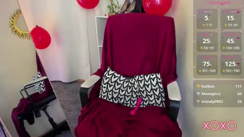 Snapshot of charloteflorence chatting on March 2, 12:20 am Helen My schedule this week MondayTuesdayWednesdaySaturdaySunday online show from March 2, 12:20 am