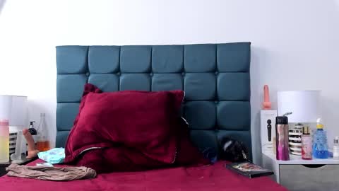 Snapshot of charlott_lens chatting on January 31, 2:39 pm Charlott online show from January 31, 2:39 pm