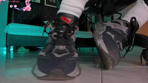 Snapshot of charlotte__grey chatting on February 13, 8:16 pm charlotte grey online show from February 13, 8:16 pm