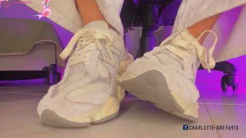 Snapshot of charlotte__grey chatting on March 4, 8:26 pm charlotte grey online show from March 4, 8:26 pm