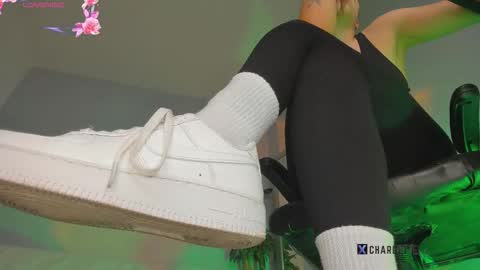 Snapshot of charlotte__grey chatting on March 13, 7:53 pm charlotte grey online show from March 13, 7:53 pm