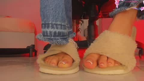 Snapshot of charlotte__grey chatting on March 26, 8:14 pm charlotte grey online show from March 26, 8:14 pm