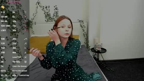 charlotte_boobsss online show from June 8, 1:50 am