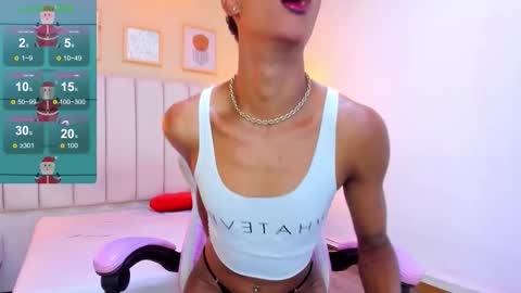 CHARLOTTE online show from December 20, 4:52 am