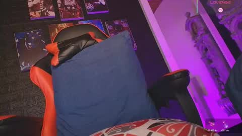 charlotte_cruzxx online show from May 13, 3:20 pm