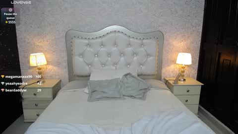 Charlotte online show from December 1, 4:29 pm