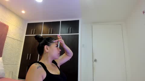 Charlotte Icee online show from December 17, 3:39 pm