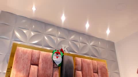 Charlotte Icee online show from January 6, 5:38 pm