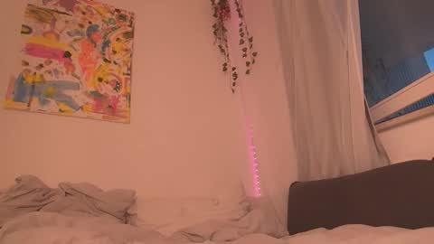 Snapshot of charlotte_kelly chatting on September 11, 4:51 pm Charlotte online show from September 11, 4:51 pm