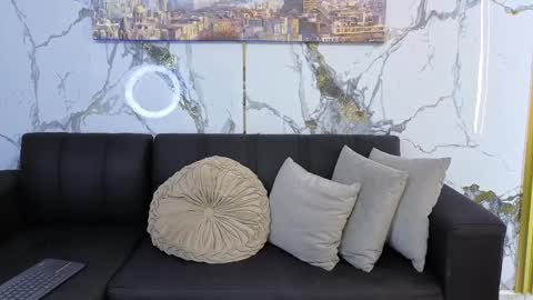 charlotte_skinny23_aws online show from October 26, 5:52 pm