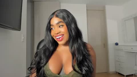 Snapshot of charlotte_tiller chatting on July 31, 5:29 am Yuli online show from July 31, 5:29 am