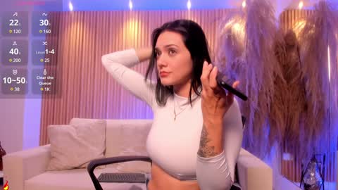 Charlotte  Everyday From 0700 to 1300 Col Time online show from December 27, 3:53 am