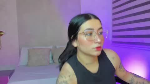 Charlottee online show from May 20, 2:07 am