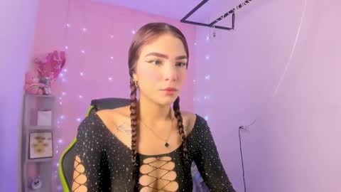 charlotteee online show from October 6, 3:59 am