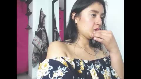 charlottekiss99 online show from December 14, 1:33 am