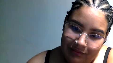 charlottequeen_21 online show from May 11, 2:06 am