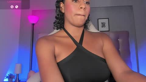 Snapshot of charlotterussel chatting on December 3, 2:25 am charlotterussel online show from December 3, 2:25 am