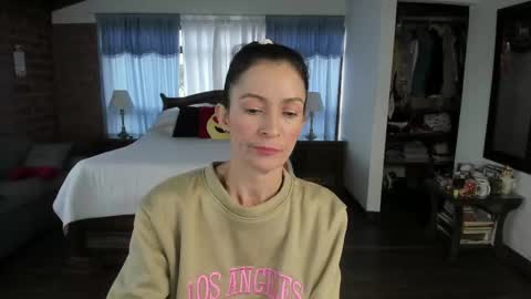 Charlotte online show from October 22, 8:41 pm