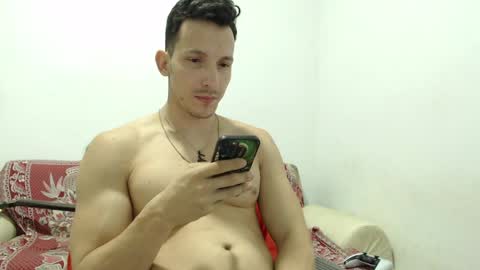 Snapshot of charlydeann chatting on April 27, 12:14 pm online show from April 27, 12:14 pm