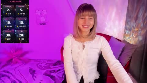 Snapshot of charmbianca chatting on November 29, 12:19 pm Bianca online show from November 29, 12:19 pm