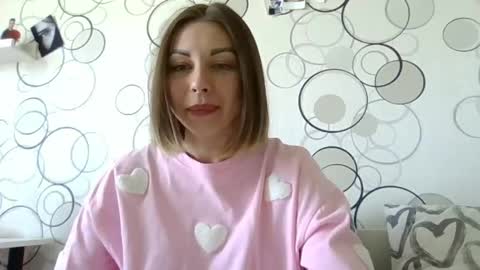 Snapshot of charming__chick chatting on May 22, 9:15 am charming__chick online show from May 22, 9:15 am
