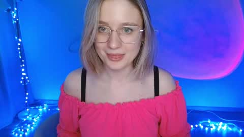 Michelle  online show from February 8, 6:22 am