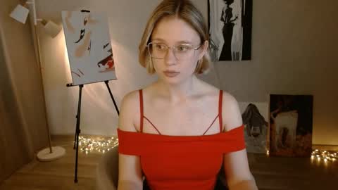 Snapshot of charming_beauty chatting on September 22, 7:54 am Michelle online show from September 22, 7:54 am