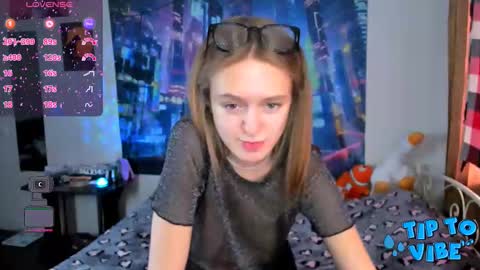 Snapshot of charming_berry_ chatting on March 12, 1:40 pm Lisa online show from March 12, 1:40 pm