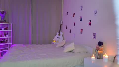 Kaylee online show from October 10, 3:55 pm