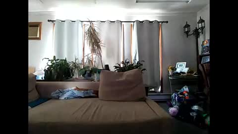 Snapshot of charmingatom chatting on April 5, 9:01 pm charmingatom online show from April 5, 9:01 pm