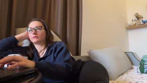 katie online show from February 15, 12:58 pm