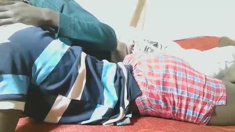 charmzboy online show from November 2, 6:38 am