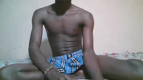 charmzboy online show from November 28, 8:44 pm