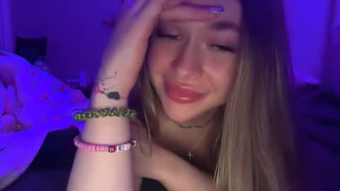 charrry online show from May 27, 1:02 am