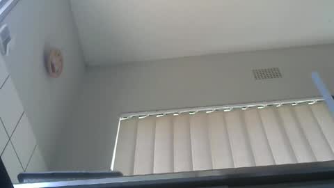 Snapshot of chaturbatordeluxe chatting on December 20, 12:01 pm chaturbatordeluxe online show from December 20, 12:01 pm