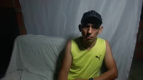 Snapshot of chayanne_odisea chatting on December 18, 5:04 am chayanne_odisea online show from December 18, 5:04 am