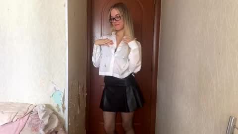 Milissa online show from September 20, 10:16 am