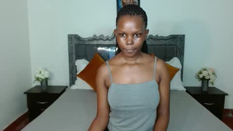 Snapshot of chayenie chatting on September 19, 5:35 pm Cheyenne online show from September 19, 5:35 pm