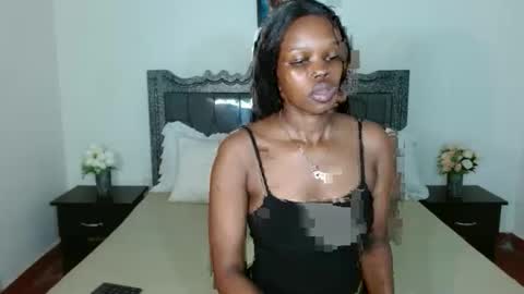 Snapshot of chayenie chatting on October 7, 5:21 pm Cheyenne online show from October 7, 5:21 pm