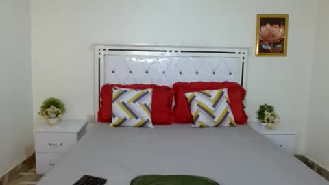 Snapshot of chayenie chatting on October 27, 4:49 am Cheyenne online show from October 27, 4:49 am