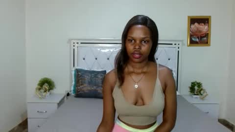 Snapshot of chayenie chatting on October 31, 6:14 am Cheyenne online show from October 31, 6:14 am