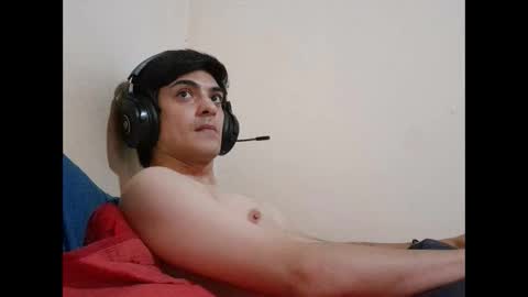 Snapshot of chaynochayno chatting on December 21, 12:53 am OnlyChayno online show from December 21, 12:53 am