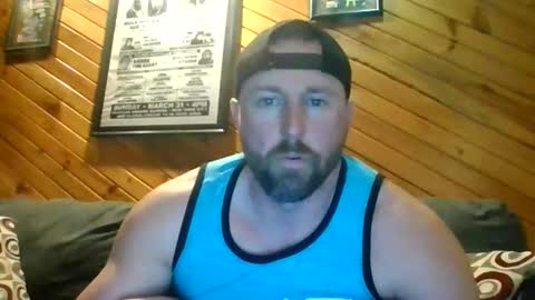 Snapshot of cheeks_1524 chatting on February 13, 9:11 pm cheeks_1524 online show from February 13, 9:11 pm