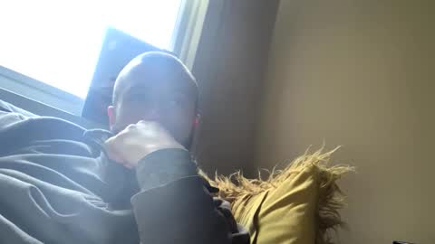 CheekyCharliee online show from December 22, 11:51 am