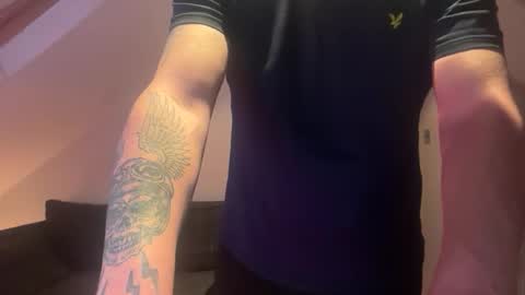 Cheekylondon online show from April 8, 9:04 pm