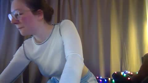 CheekyNightOwl online show from March 29, 12:43 am