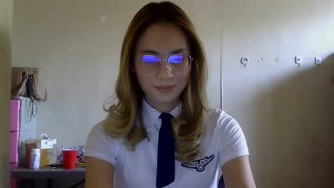 Snapshot of chelly4u69 chatting on September 14, 4:00 am chelly4u69 online show from September 14, 4:00 am