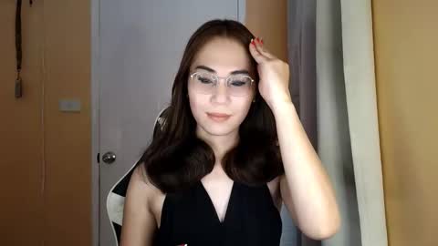 chelly4u69 online show from February 16, 11:06 am