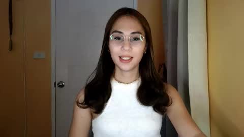 chelly4u69 online show from February 21, 1:56 pm